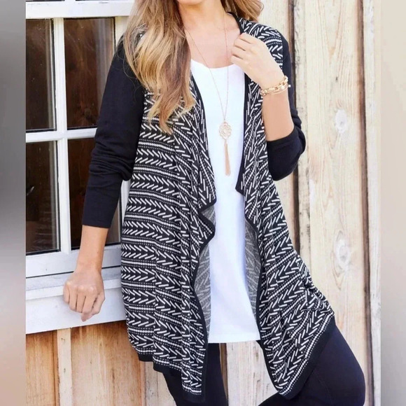 Catherines Soft Drape Jacquard Asymmetrical Knit Cardigan Sweater Women Size 2X - Picture 1 of 6